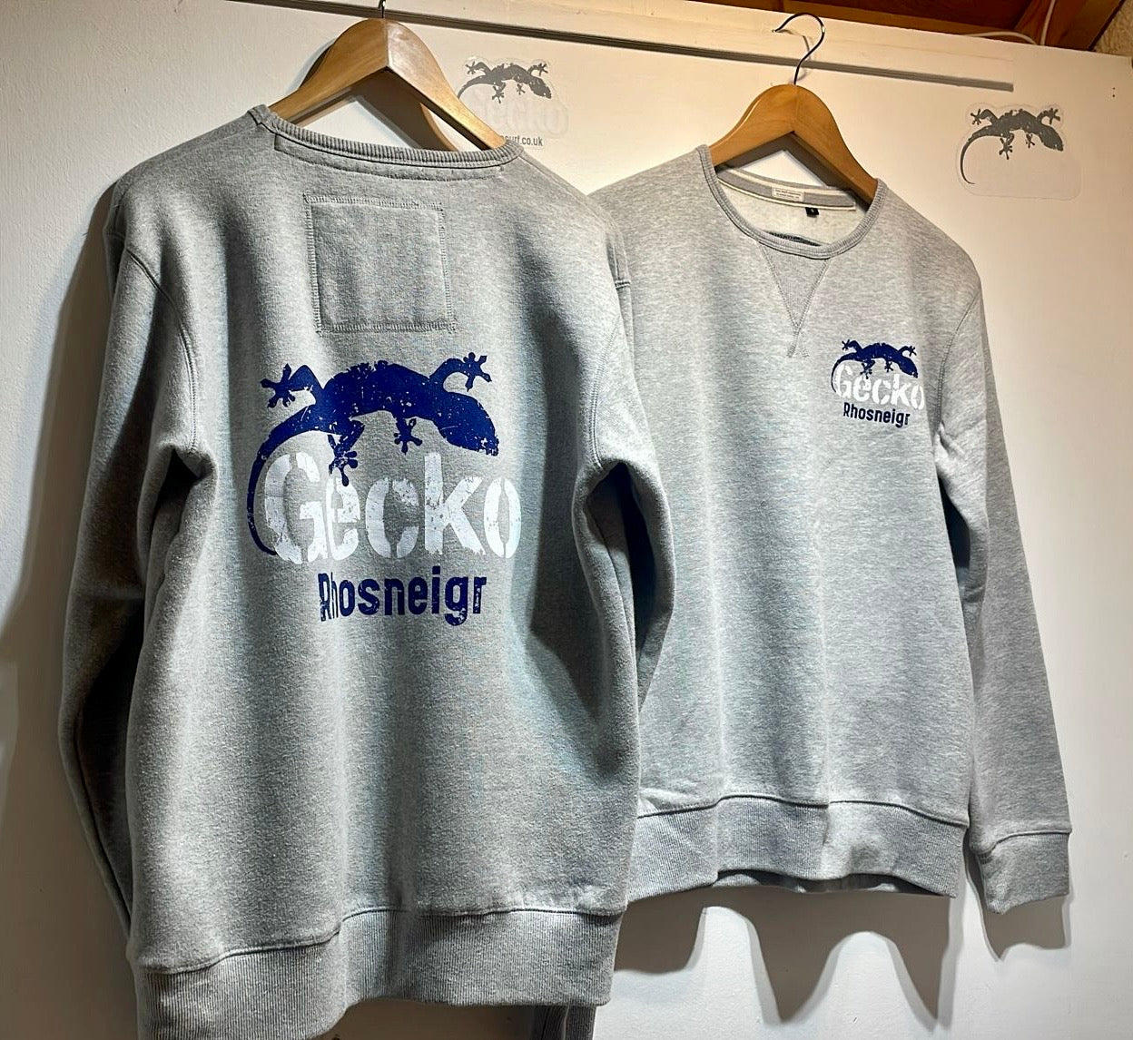 Gecko Crewneck