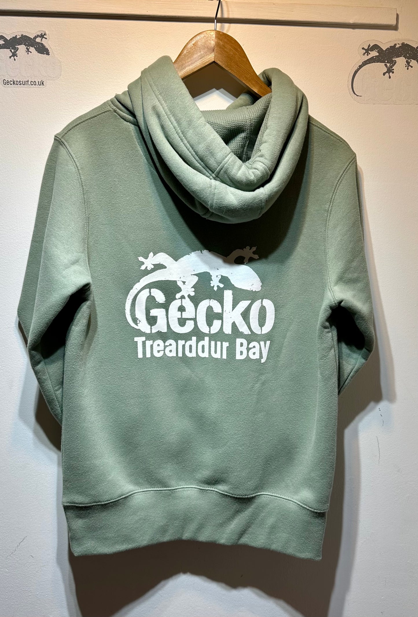 Gecko Contrast Hood